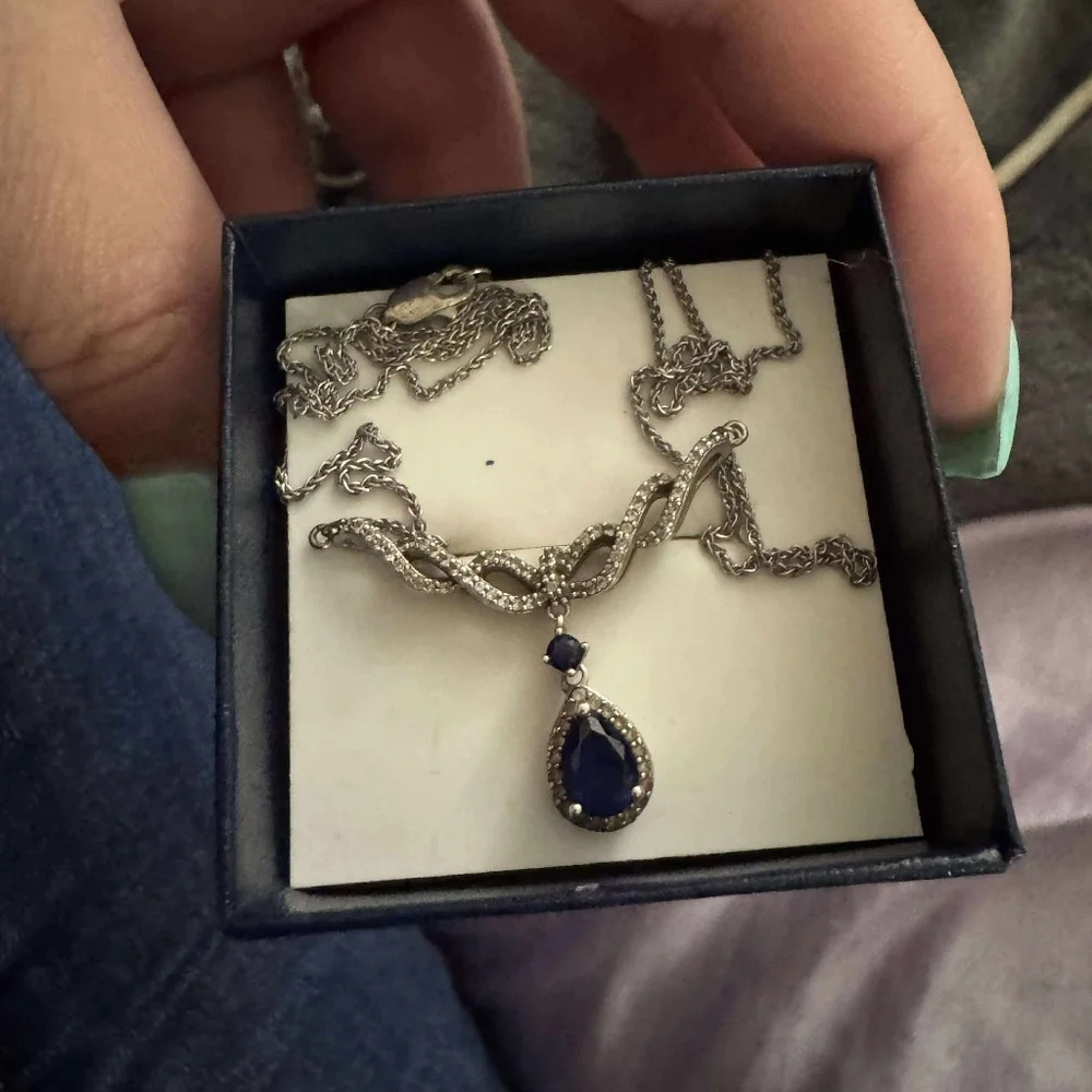 Necklace - Picture 2 of 2